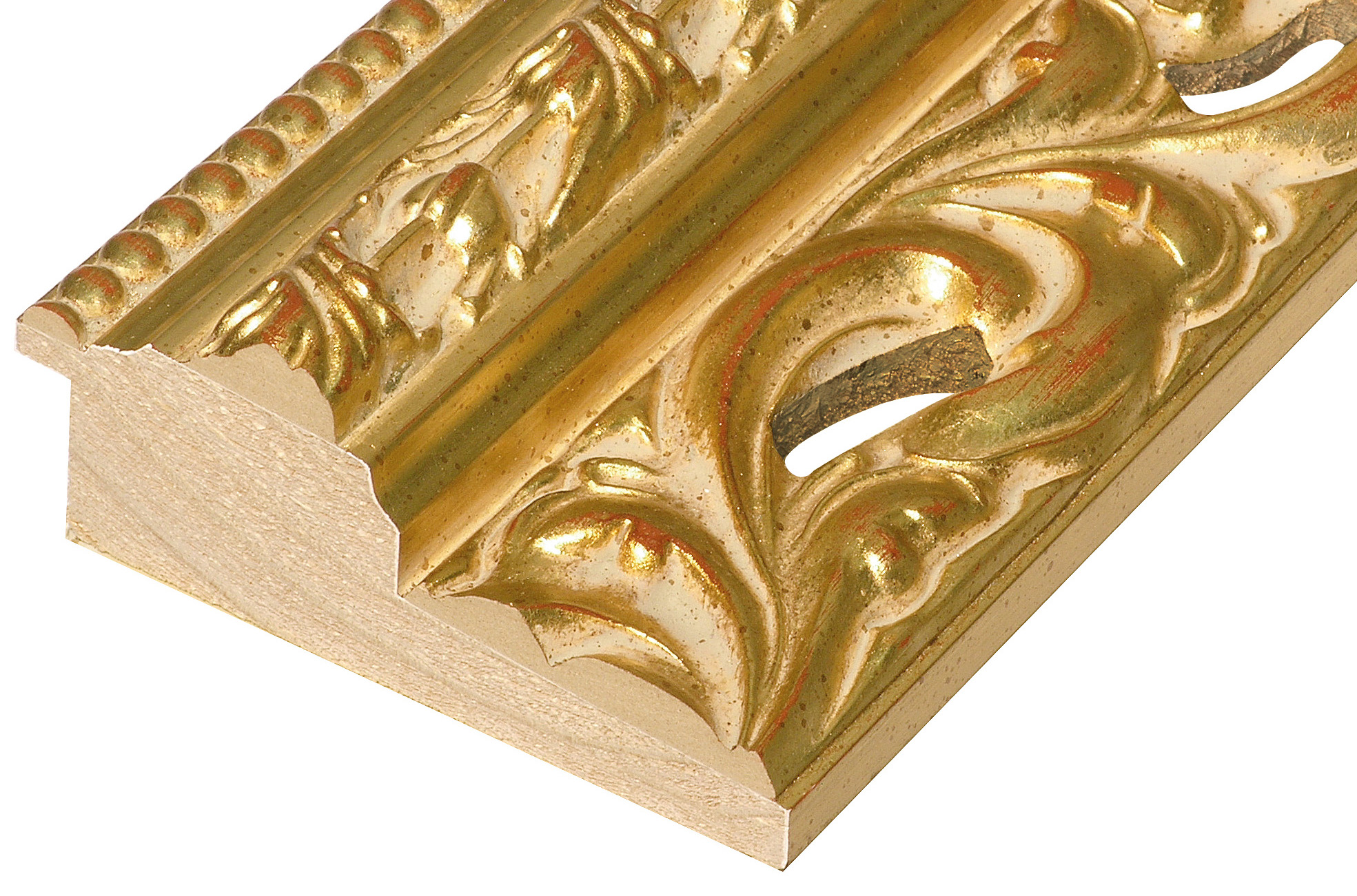 Baguette pin jointé, larg.100mm - finition or décoré - avec trous - 981ORO